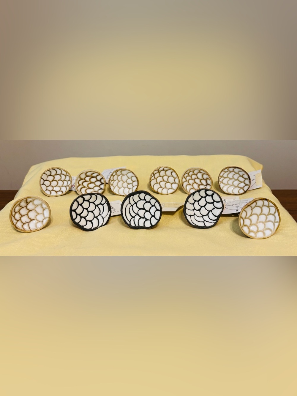 Indaba Scalloped Ceramic Cabinet Knob Lot 12 Drawer Pulls 1.5” Diameter 1” Tall